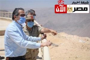 وزير السياحة 