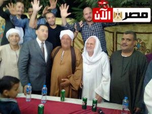 المرشح أحمد صلاح عودة وسط أحبابه أهالي قرية عزبة الباجور 