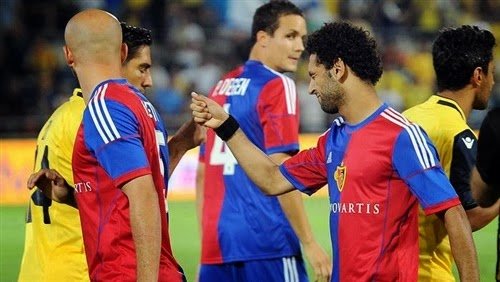 مو صلاح يرفض مصافحة فريق الكيان الصهيوني