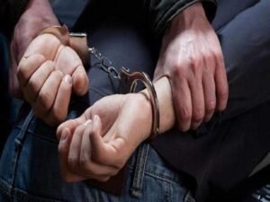 القبض علي سيدة تنتحل شخصية شقيقتها