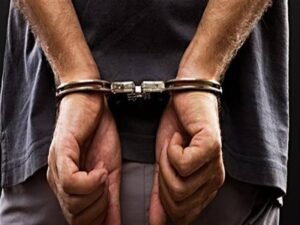 القبض على عاطل بتهمة التعدي على فرد شرطة بالضرب بطامية الفيوم