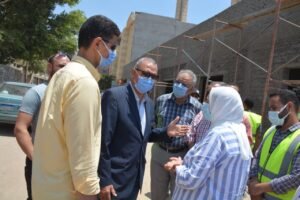 محافظ القليوبية يشهد إستلام قطعة أرض لإقامة محطة رفع كوم السمن بمركز ومدينه شبين القناطر