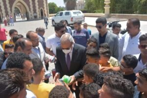الهجان  يرسم البهجة والفرحة على وجوه الأيتام والمسنين والأطقم الطبية في أول أيام عيد الأضحى