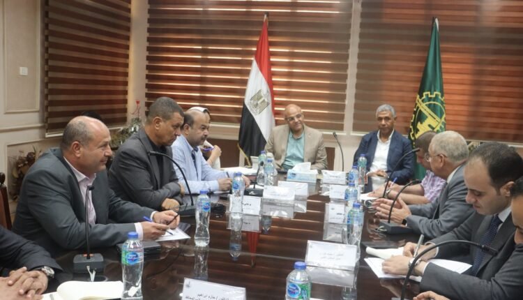 محافظ القليوبية يؤكد على ضرورة سرعة تنفيذ مشروعات المياه والصرف بالمحافظة