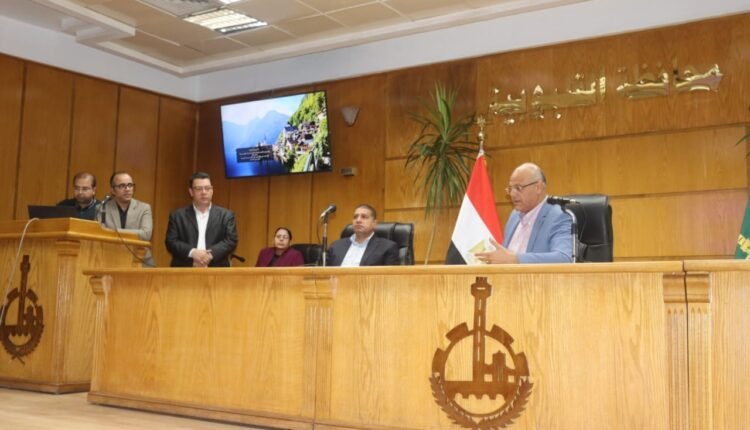 محافظ القليوبية " يعقد ورشة عمل مع مسئولي الجهاز القومي للتنسيق الحضاري 