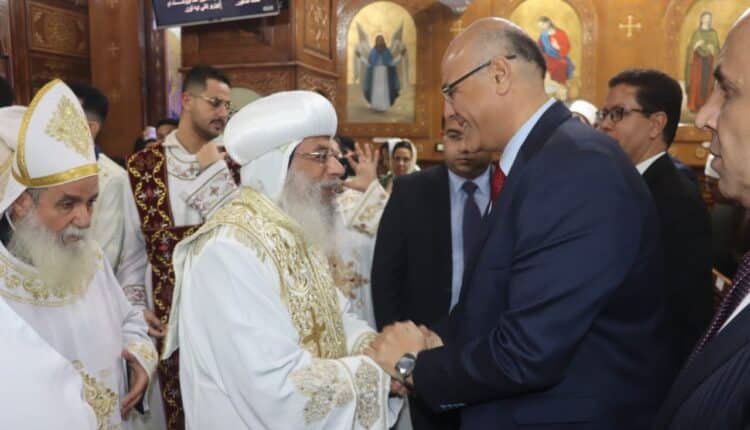محافظ القليوبية " يشهد قداس عيد الميلاد المجيد بكنيسة السيدة العذراء ببنها 