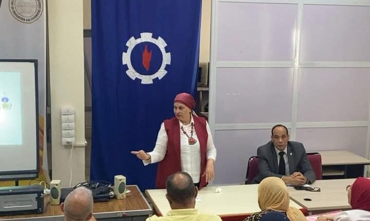 تعليم السويس " يناقش القواعد المنظمة للبكالوريا المصرية والثانوية العامة .