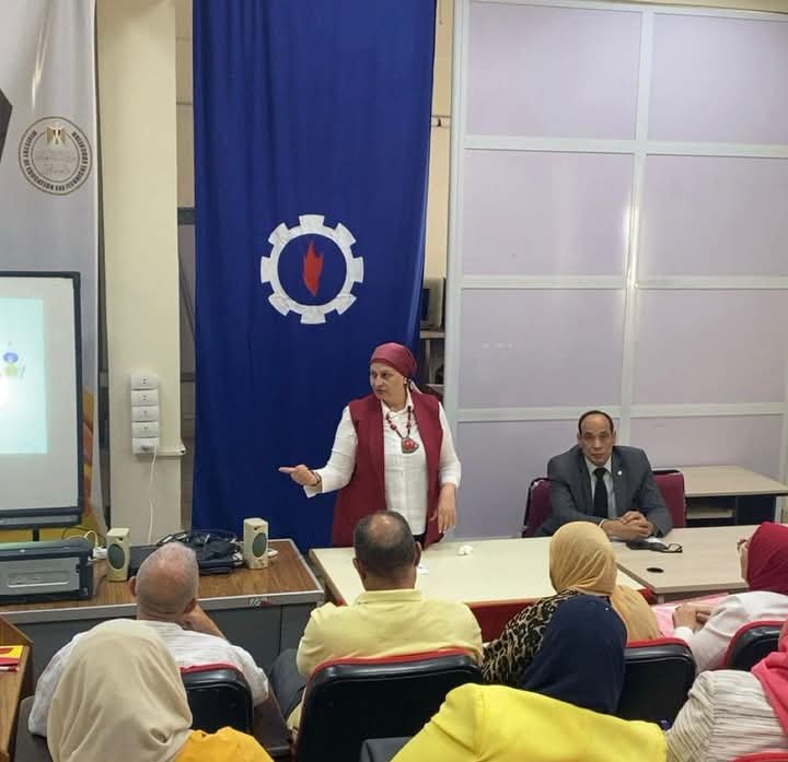 تعليم السويس " يناقش القواعد المنظمة للبكالوريا المصرية والثانوية العامة .