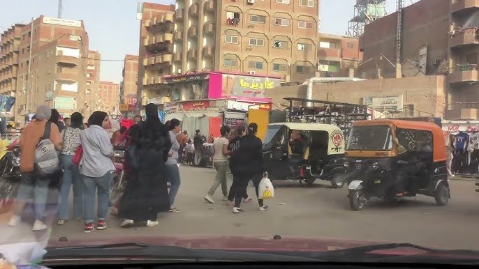 الخصوص في قفص الإهمال: قمامة تُغرق الشوارع و زحمة تُخنق الأنفاس ومستشفى «وهمي» ينتظره 5 ملايين مواطن!