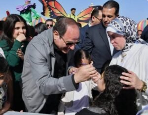 السيسي ينصت إلي شعبه 