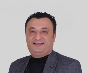 الكاتب جوزيف سعد