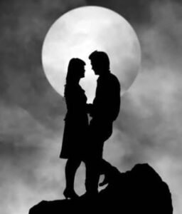 عن خيالي لنظرتك لي حين التلاقي اكتب كلماتي