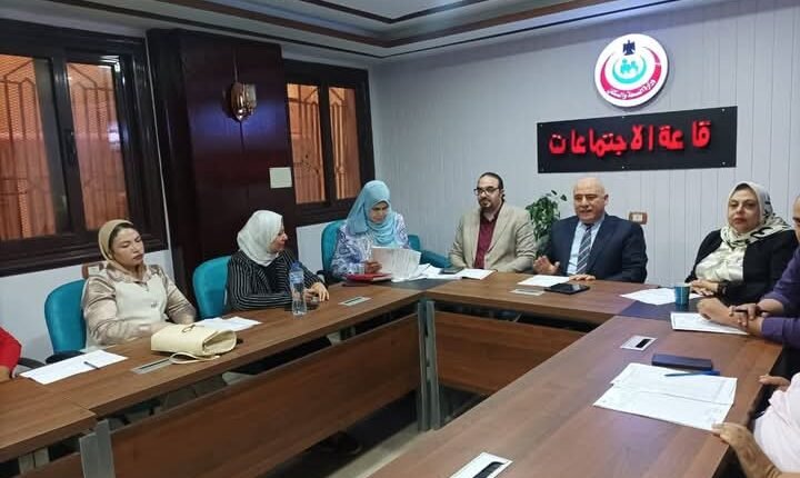 الشلقاني " يترأس الاجتماع الدوري لمديري المستشفيات 