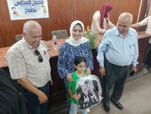 بحضور نائب محافظ القليوبية مجلس مدينة طوخ يشارك الطلاب فرحتهم بالعام الدراسي الجديد.