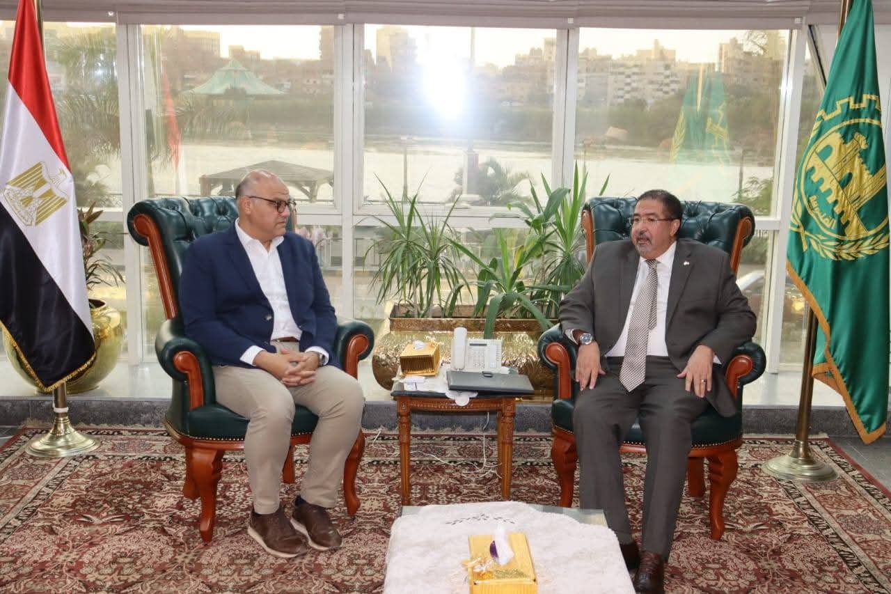 محافظ القليوبية " يتابع جهود مبادرة "عيون أطفالنا مستقبلنا"