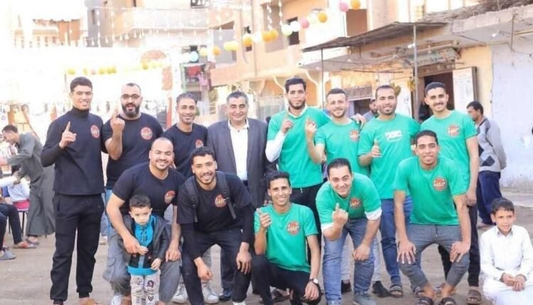 القليوبية" شباب قرية منشأة الكرام يدخلون الفرحة والبهجة على أهل القرية