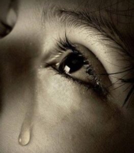 دموع لا تبكي 